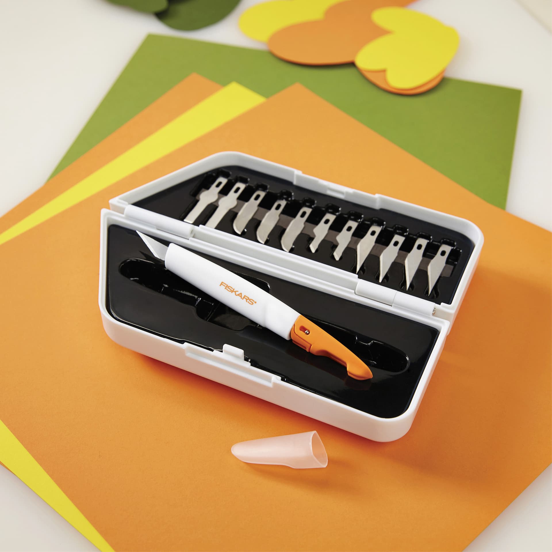 Precisiemes Fiskars Medium Duty set à 12 mesbladen wit 5