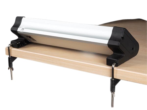 Stekkerdoos Perel bureau 3vdig schakelaar incl. 2 USB-poorten 1.4m zw 2