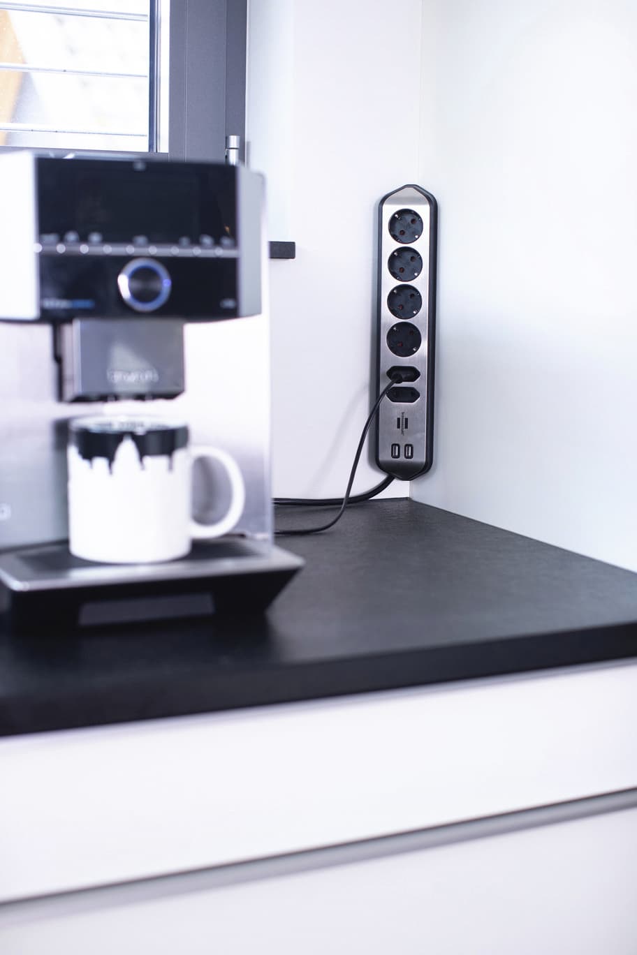Stekkerdoos Brennenstuhl bureau Estilo 6vdig incl 2 USB 2m zw/zilver 7