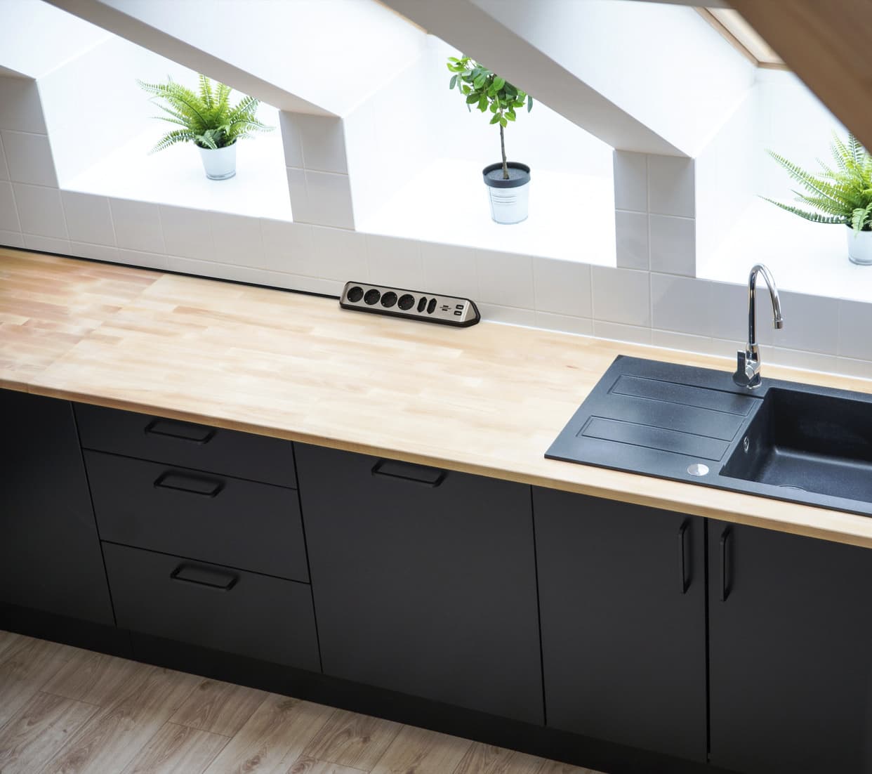 Stekkerdoos Brennenstuhl bureau Estilo 6vdig incl 2 USB 2m zw/zilver 8