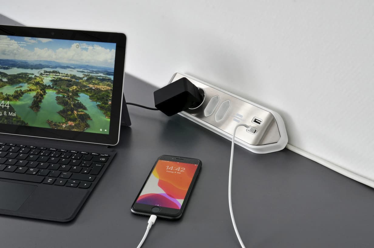 Stekkerdoos Brennenstuhl bureau Estilo 4vdig incl 2 USB 2m wit/zilver 9