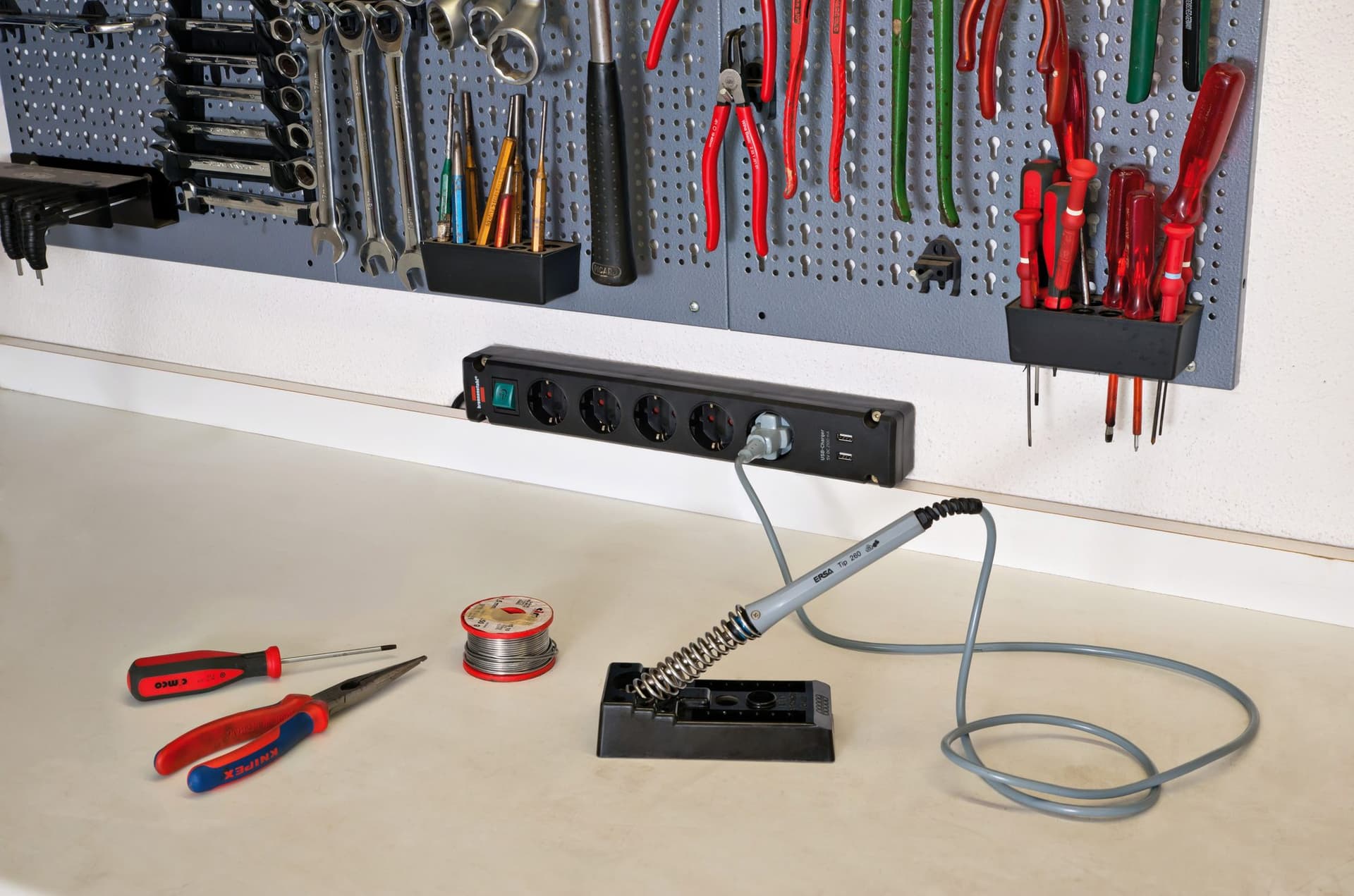 Stekkerdoos Brennenstuhl Bremounta 5vdig incl 2 USB 3m zwart 4