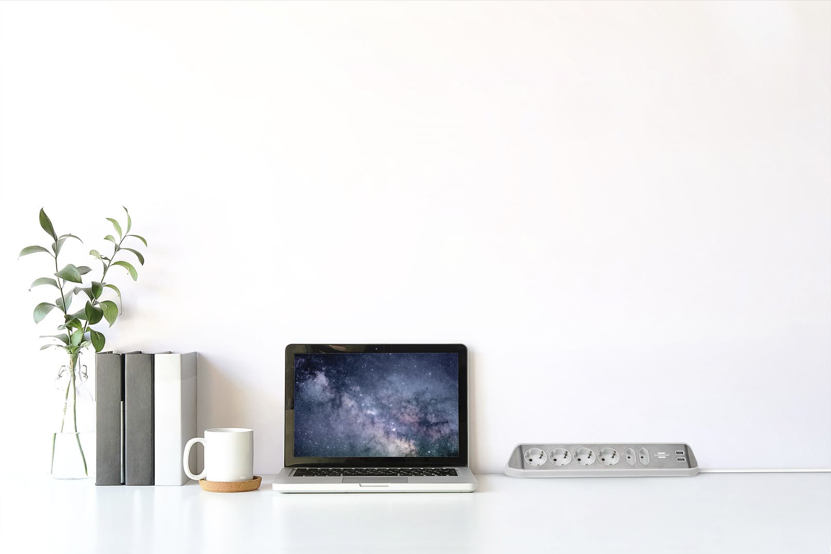 Stekkerdoos Brennenstuhl bureau Estilo 6vdig incl 2 USB 2m wit/zilver 9