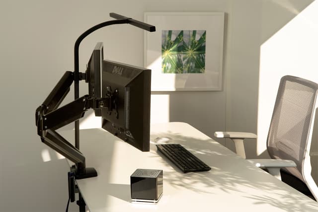 Bureaulamp Unilux Strata led tafelklem zwart 5
