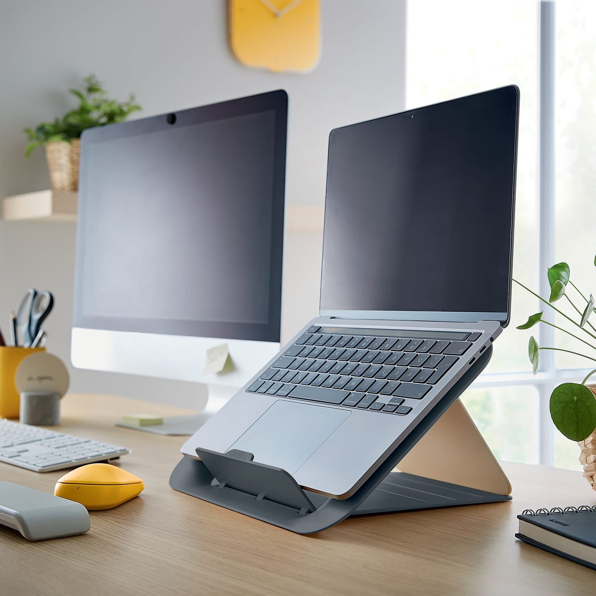 Laptopstandaard Leitz Ergo Cosy verstelbaar recyled grijs 8