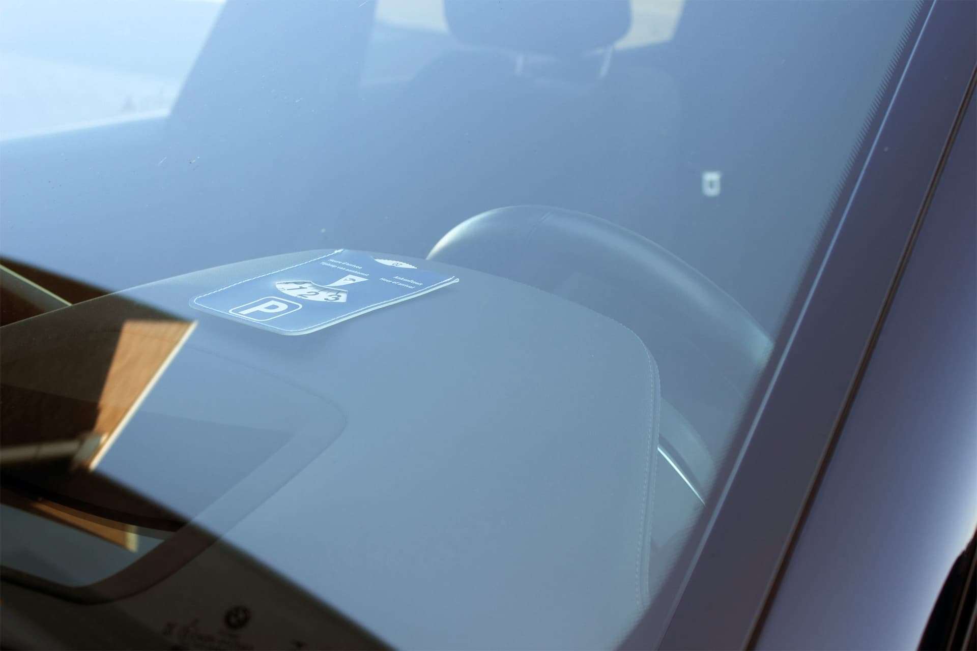 Parkeerschijf Kangaro E-car met blauwe en groene zijde 6