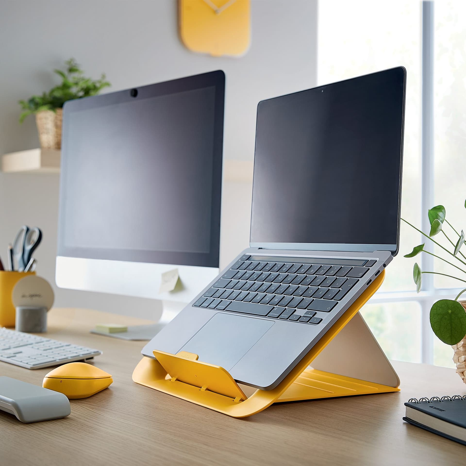 Laptopstandaard Leitz Ergo Cosy verstelbaar recyled geel 6