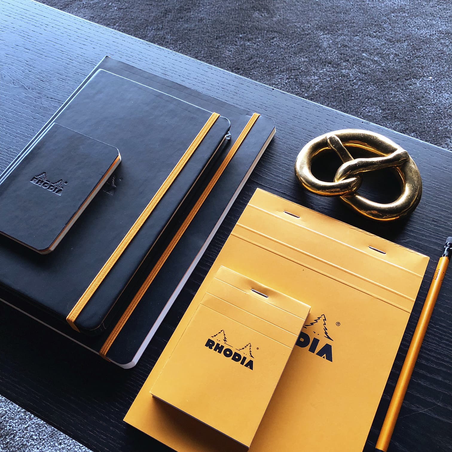 Schrijfblok Rhodia A5 lijn 80 vel 80gr met kantlijn oranje 4