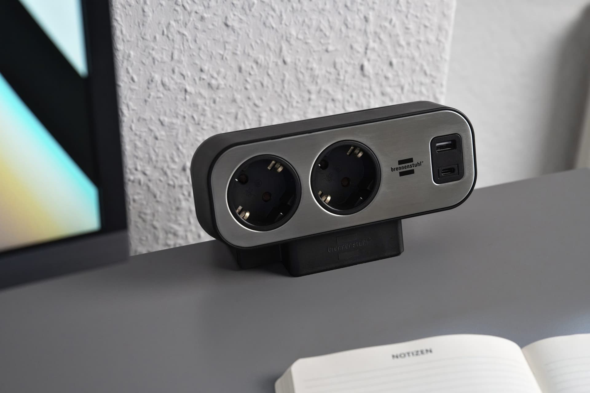 Stekkerdoos Brennenstuhl bureau Estilo 10vdig incl 1 USB C, 1 USB A, 2m zi/zw 7