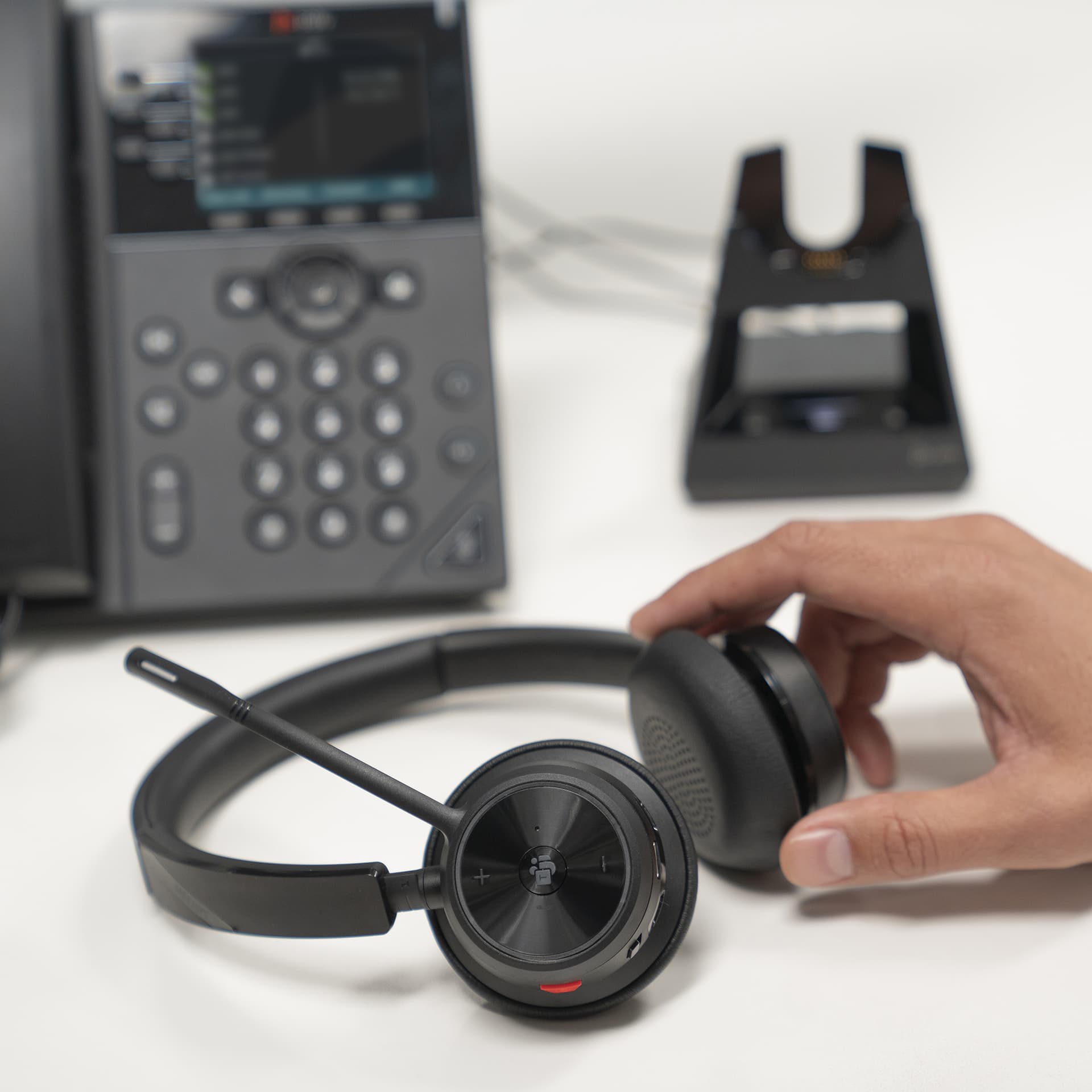 Headset HP POLY Voyager 4320 USB-C met BT700 dongle 5