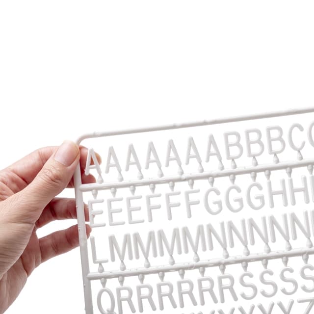Letter set IEZZY voor letterbord 2x150 wit 2