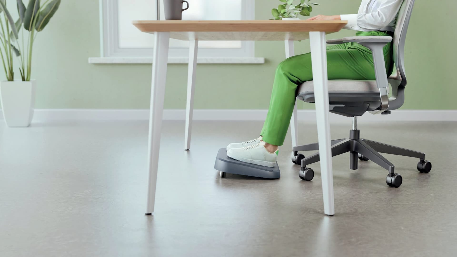 Voetensteun Leitz Ergo verstelbaar gerecycled grijs 4
