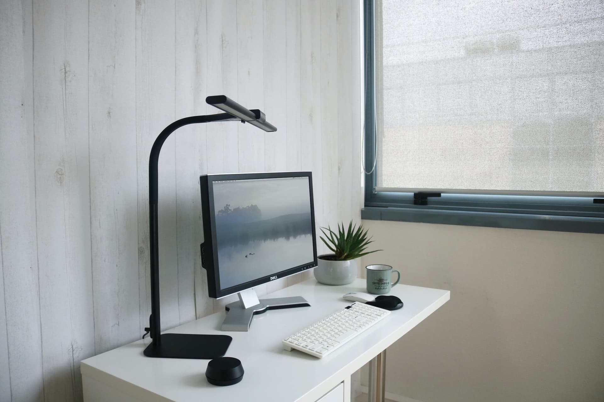 Bureaulamp Unilux Strata base led zwart 7