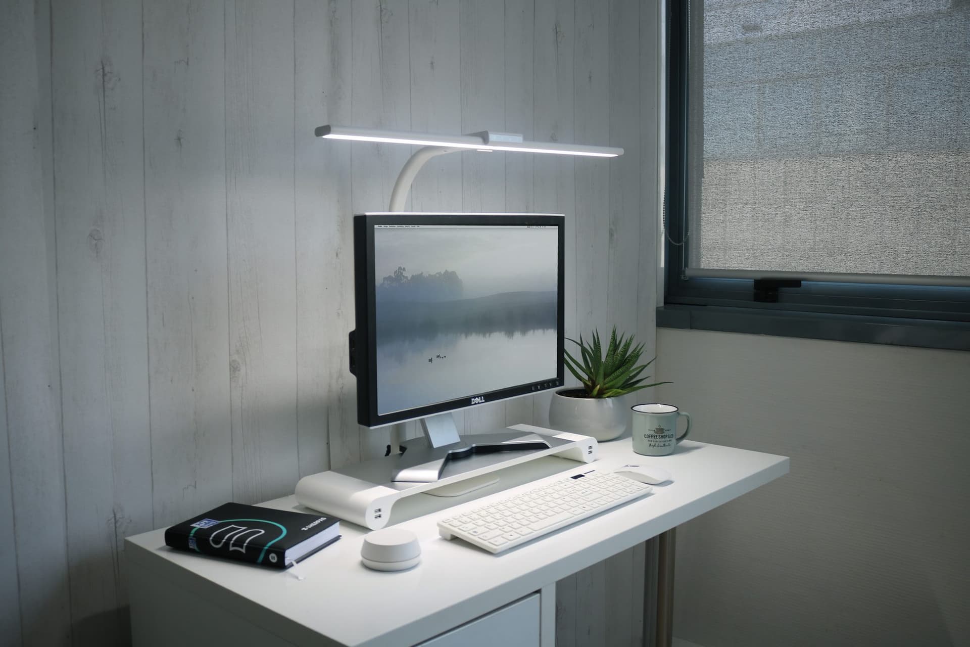Bureaulamp Unilux Strata base led wit 8