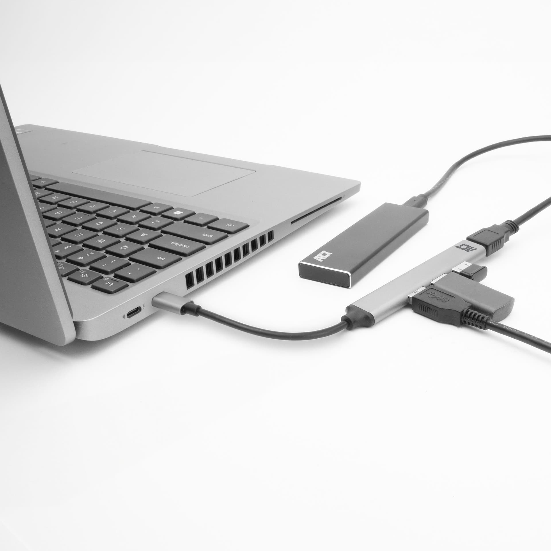 Hub ACT USB-C 3x USB-A 2.0 en 1x USB-A 3.0 5
