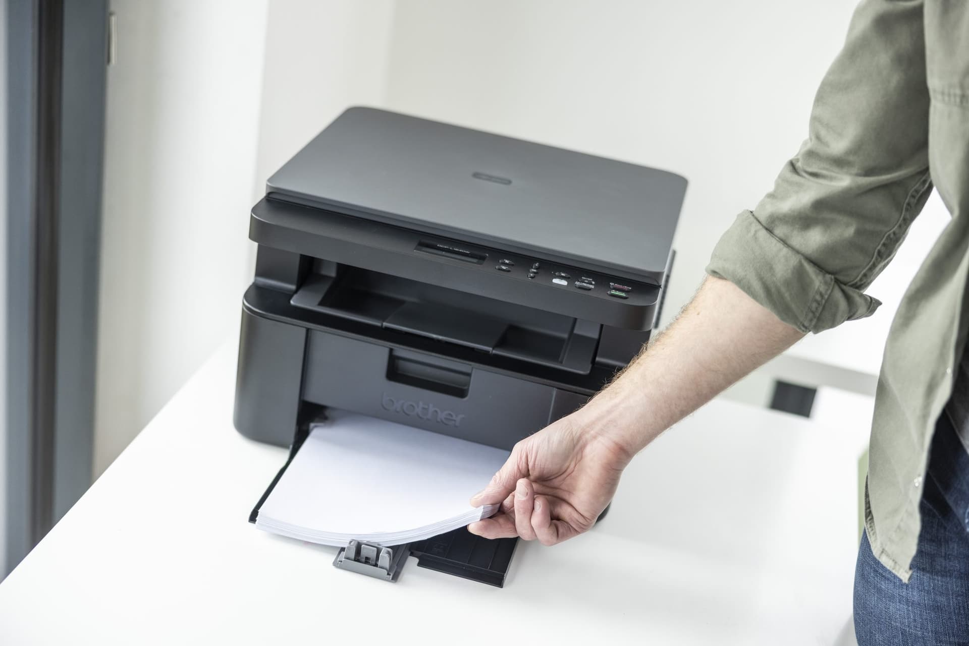 Multifunctional Laser printer Brother DCP-L1640W 4