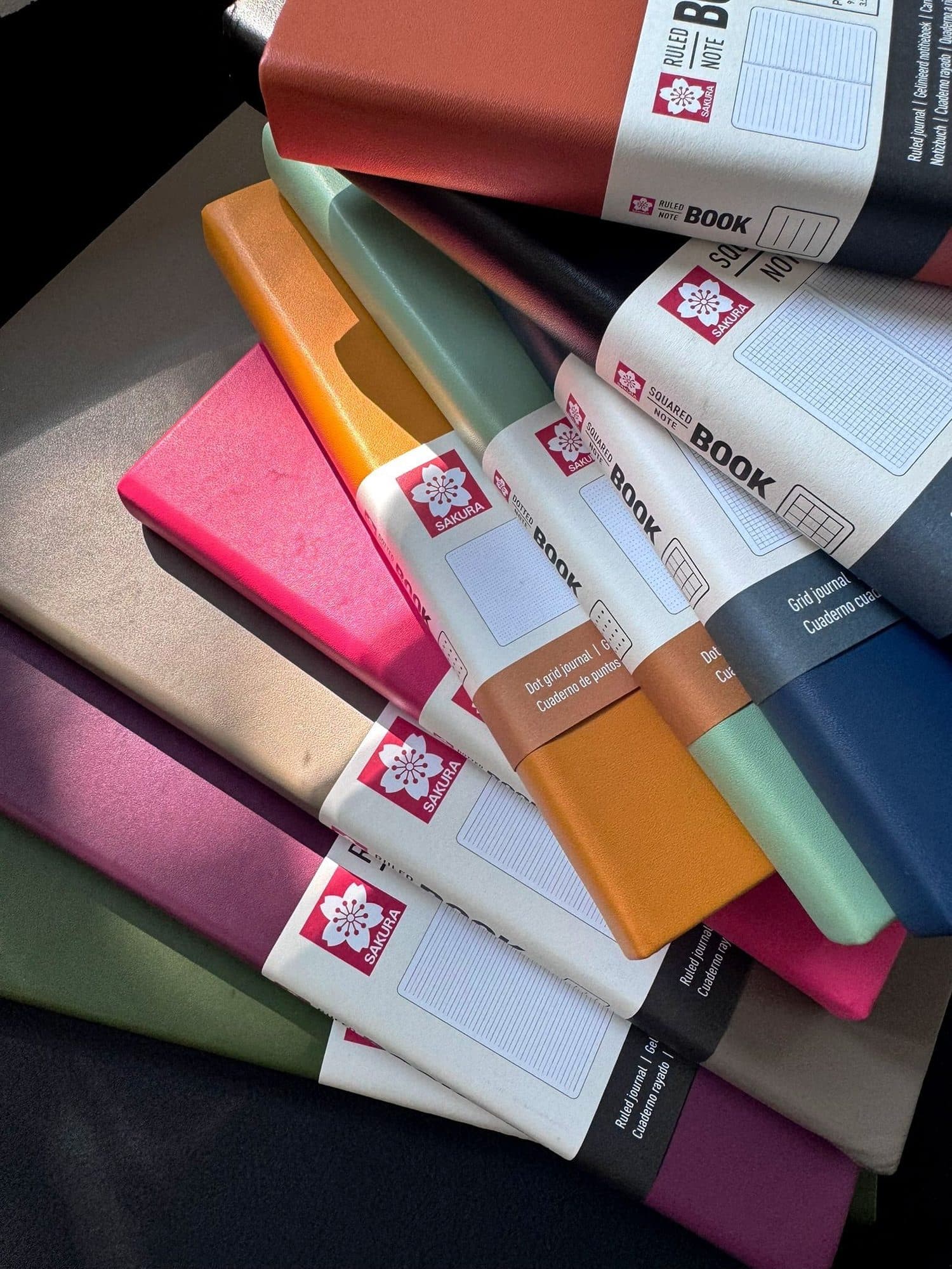 Notitieboek Sakura large 130x210mm lijn hard cover sintel 4