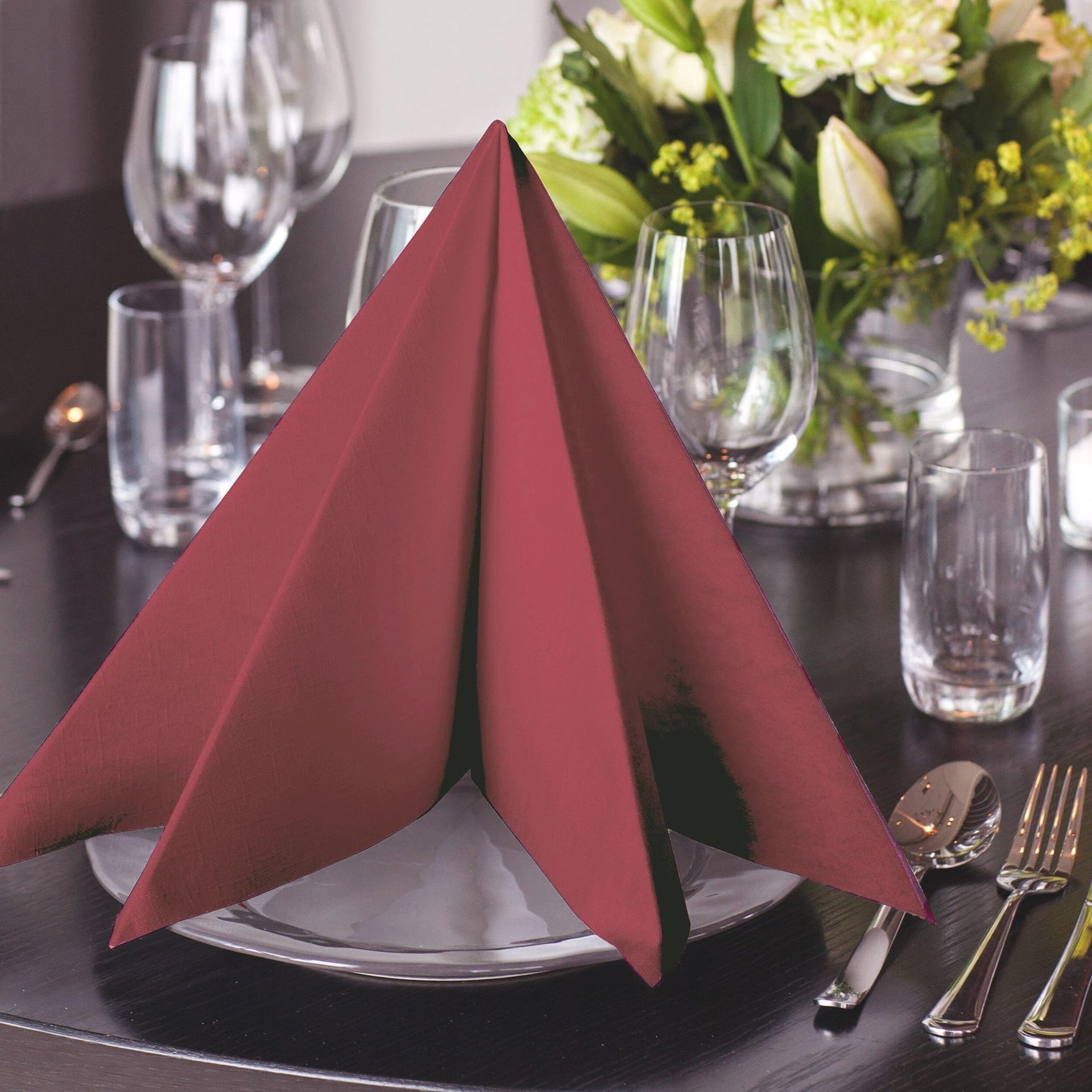Dinerservet Tork Linstyle Premium 1/4 vouw 1-laags 390x390mm 50 vel bordeaux 478885 2