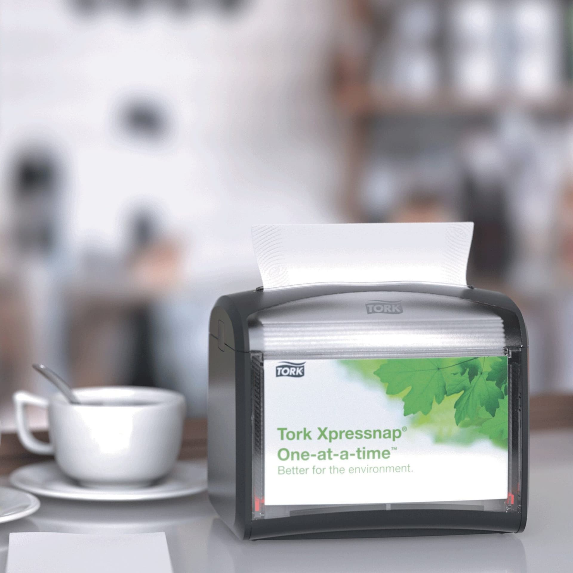 Servetdispenser Tork N4 Xpressnap zwart 272611 4