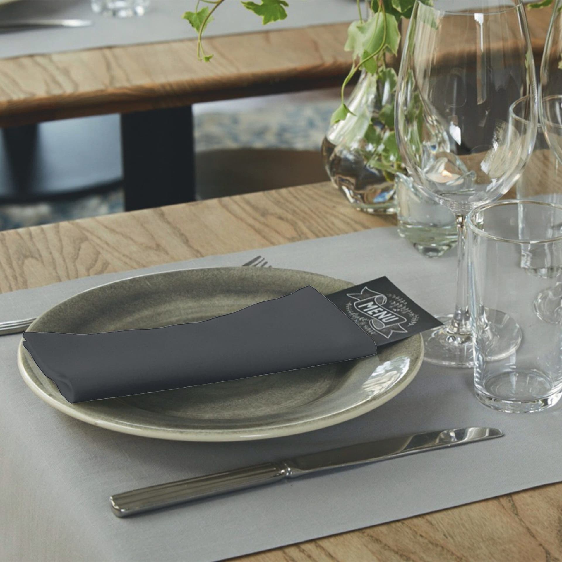 Dinerservet Tork Linstyle Premium 1/8 vouw 1-laags 390x390mm 50 vel zwart 478196 2