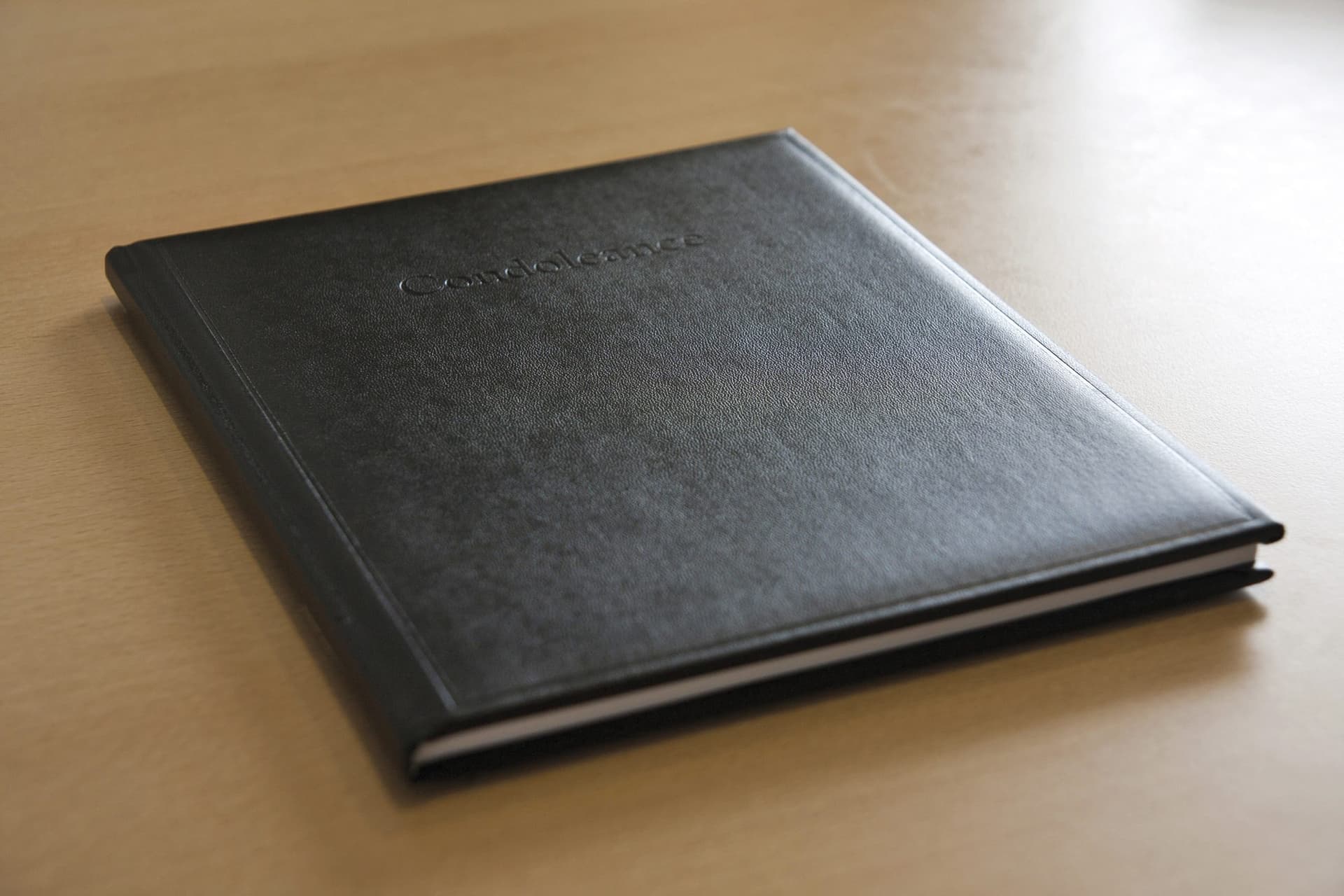 Condoleancealbum Kangaro 260x210mm zwart 3