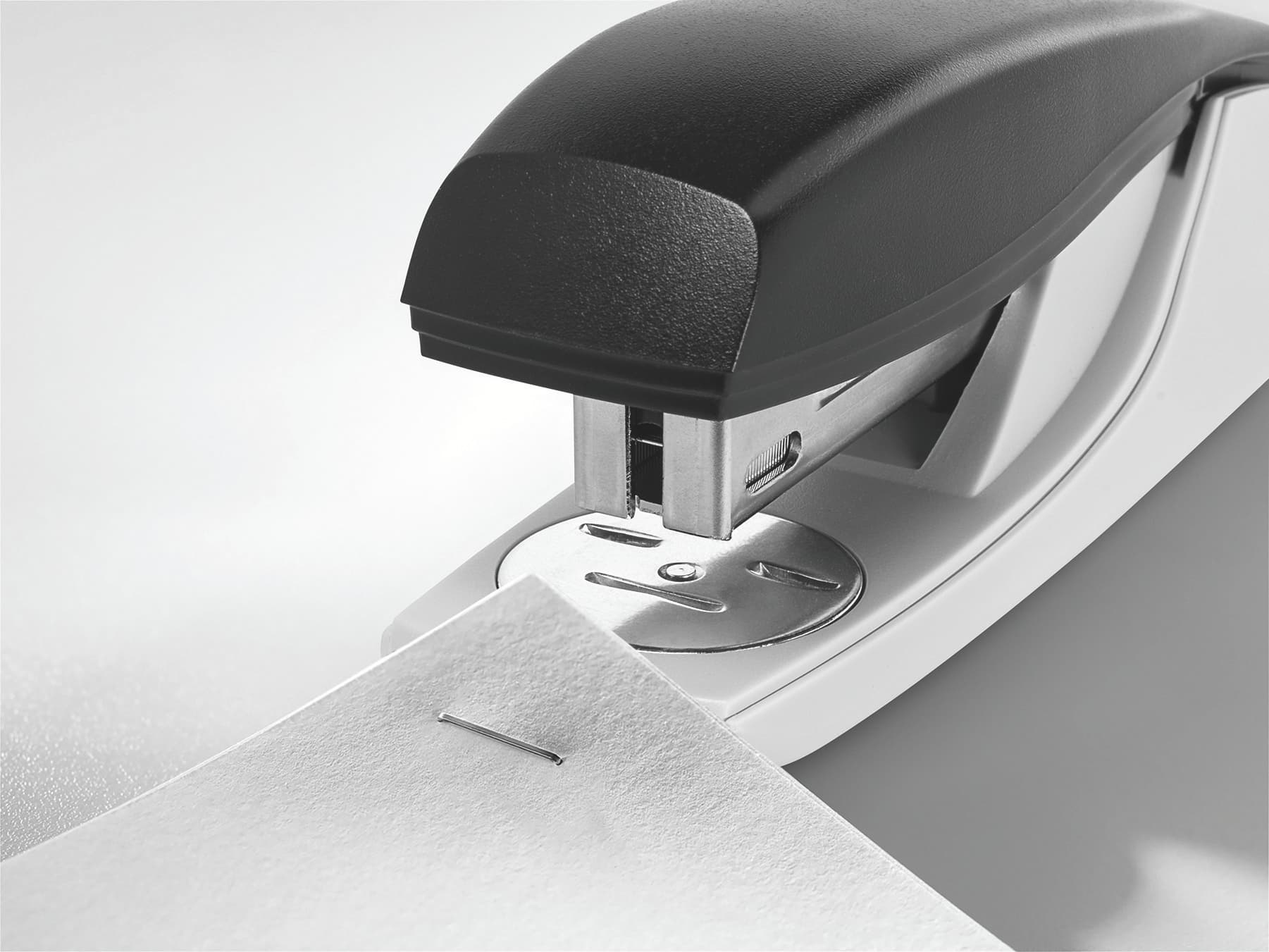 Nietmachine Leitz NeXXt 30 vel zwart 4