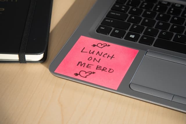 Memoblok Post-it 2028 76x76mm kubus pastel roze 4