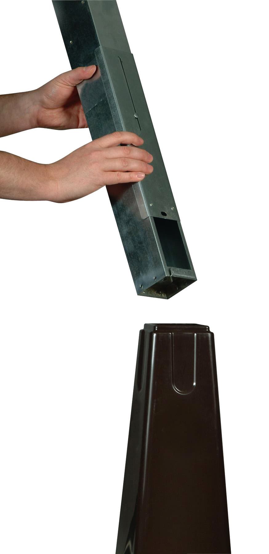 Asbak Rubbermaid Groundskeeper vrijstaand zwart 2